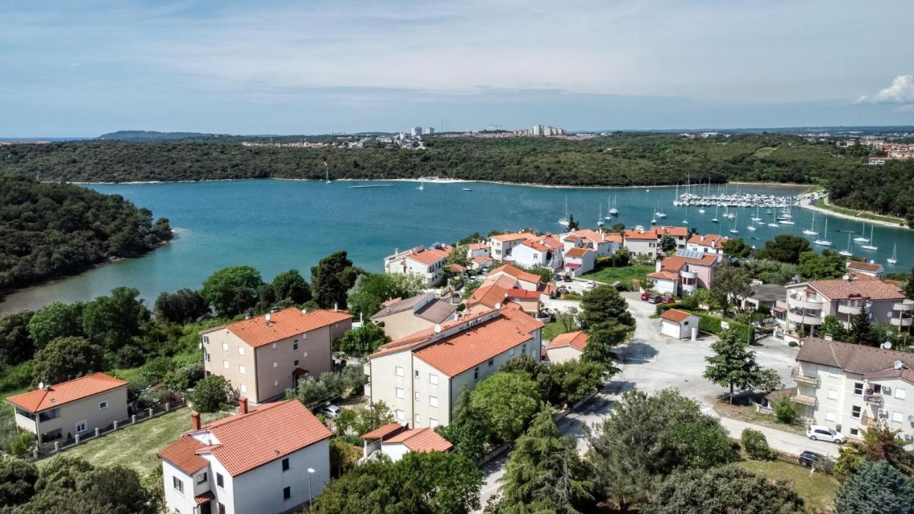Apartmets Slavica 1644 Banjole Bagian luar foto